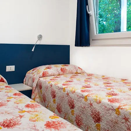 פארק נופש Centro Vacanze Mirage *