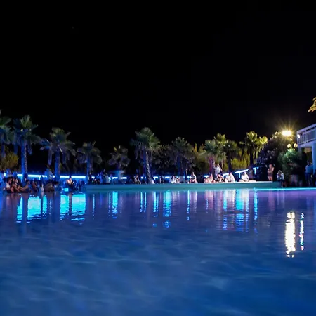 פארק נופש Centro Vacanze Mirage