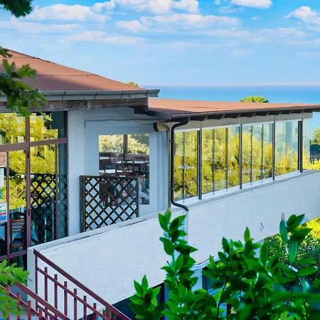 Centro Vacanze Mirage * Torre di Palme